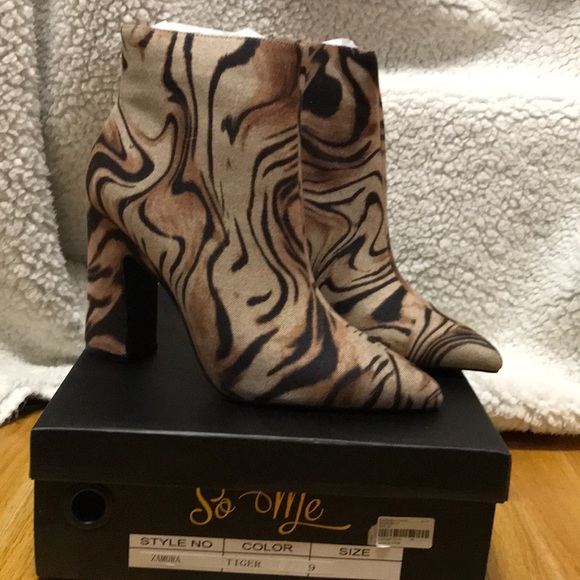 NWT Tiger Booties - Picture 1 of 5